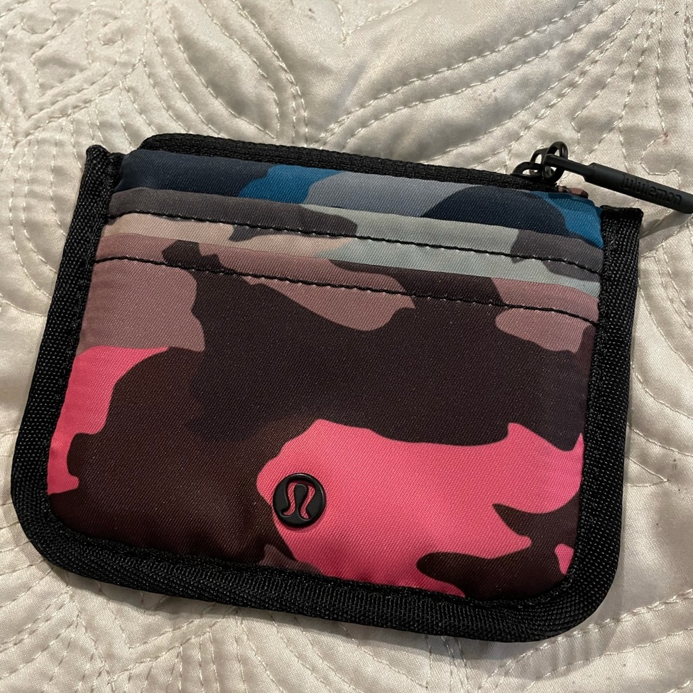 Lululemon Camo Card Case